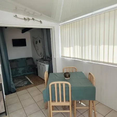 Appartement Bel 200m De La *